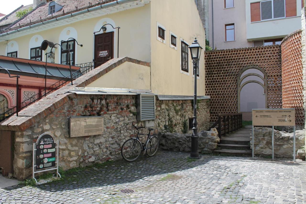 Zwinger Apartman Sopron Exterior photo
